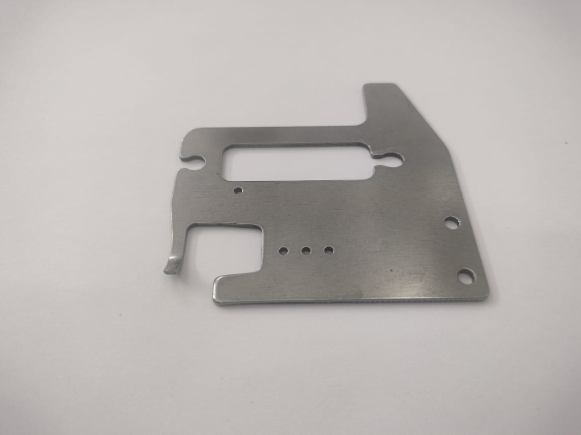 ES FEEDER PLATE D1